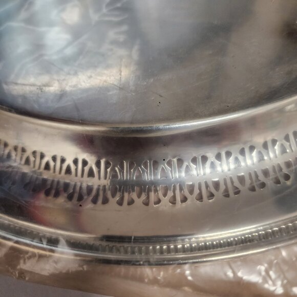 Vintage International silver company round classic design round platter NWOT - Picture 6 of 6